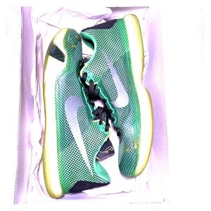 Nike Kobe Bryant 10 X “Vino Volt/Poison